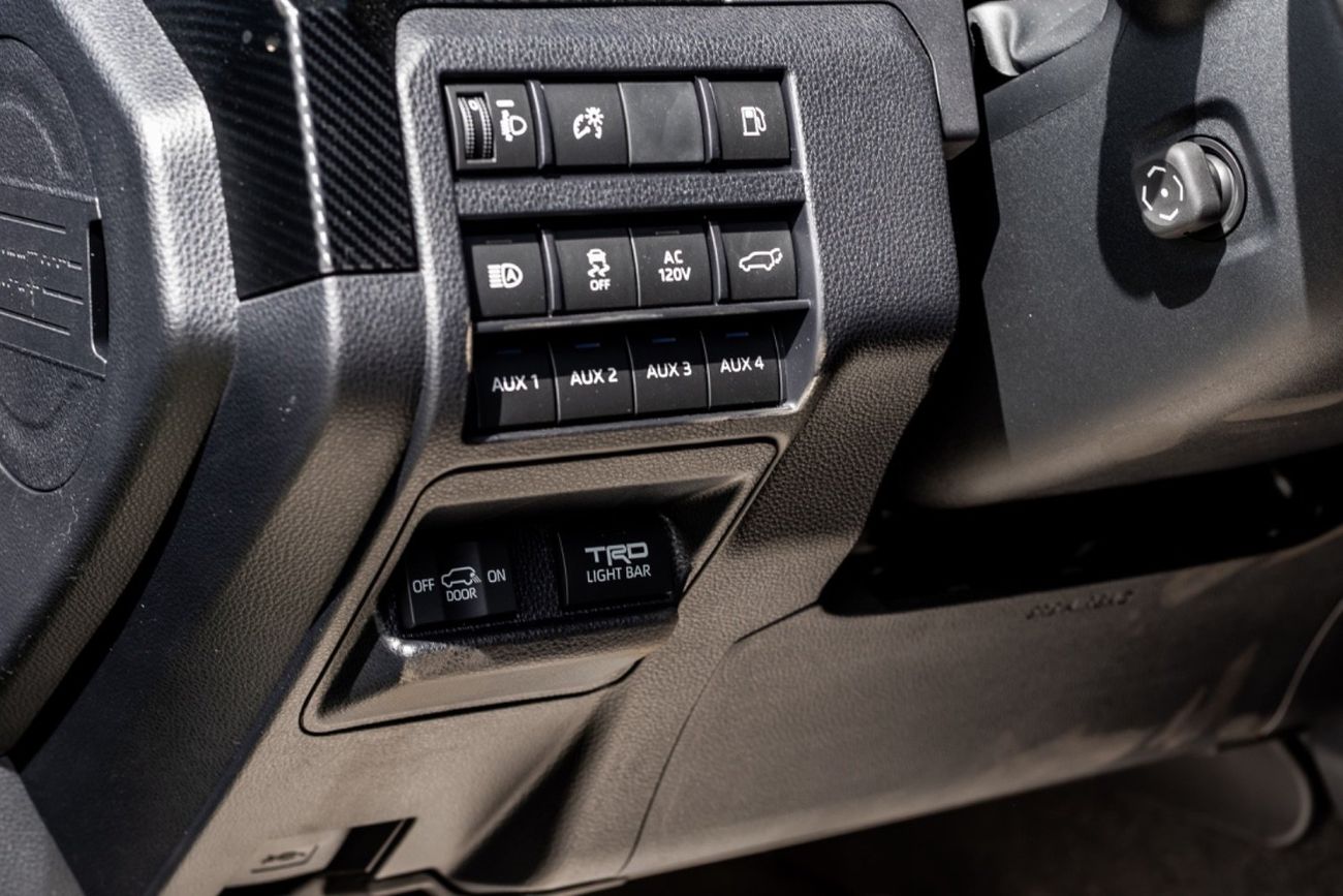 تويوتا Runner4 TRD PRO 2.4L iFORCE MAXX HYBRID