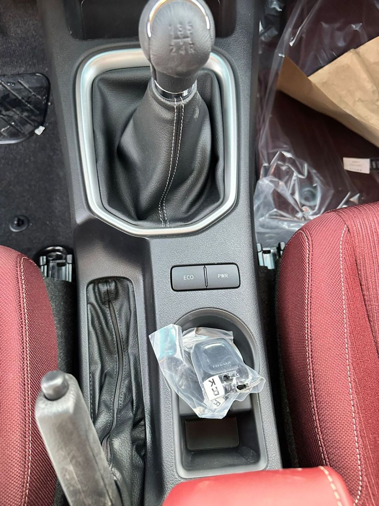 Toyota Hilux SR5 2.7L Petrol Manual Double Cap 4x4 Full Option