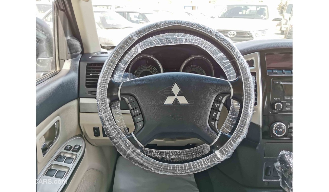 Mitsubishi Pajero 3.5L V6 Petrol, 17" Rims, Air Recirculation Control, Fabric Seats, CD-USB, Power Locks (CODE # 7878)
