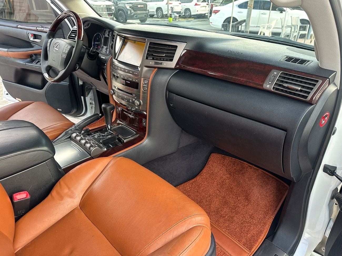 لكزس LX 570 TOP