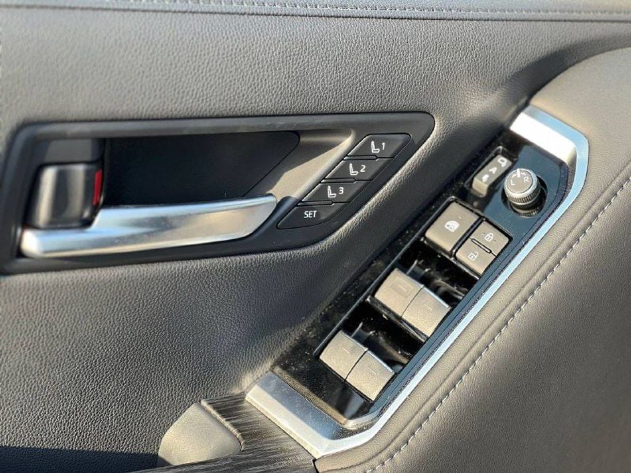 تويوتا لاند كروزر GR-S 3.5L HEV A/T // 2025 // FULL OPTION WITH RADAR , 360 CAMERA , JBL SOUND SYSTEM // SPECIAL OFFER