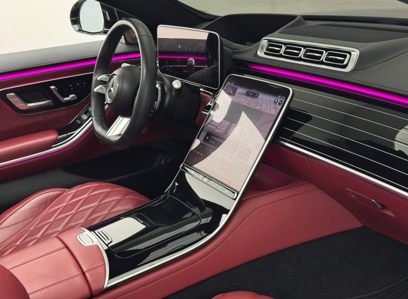 مرسيدس بنز S 580 4MATIC Exclusive 4.0L 2024 Mercedes-Benz S580 AMG 4MATIC, Service History, 1 Year Warranty