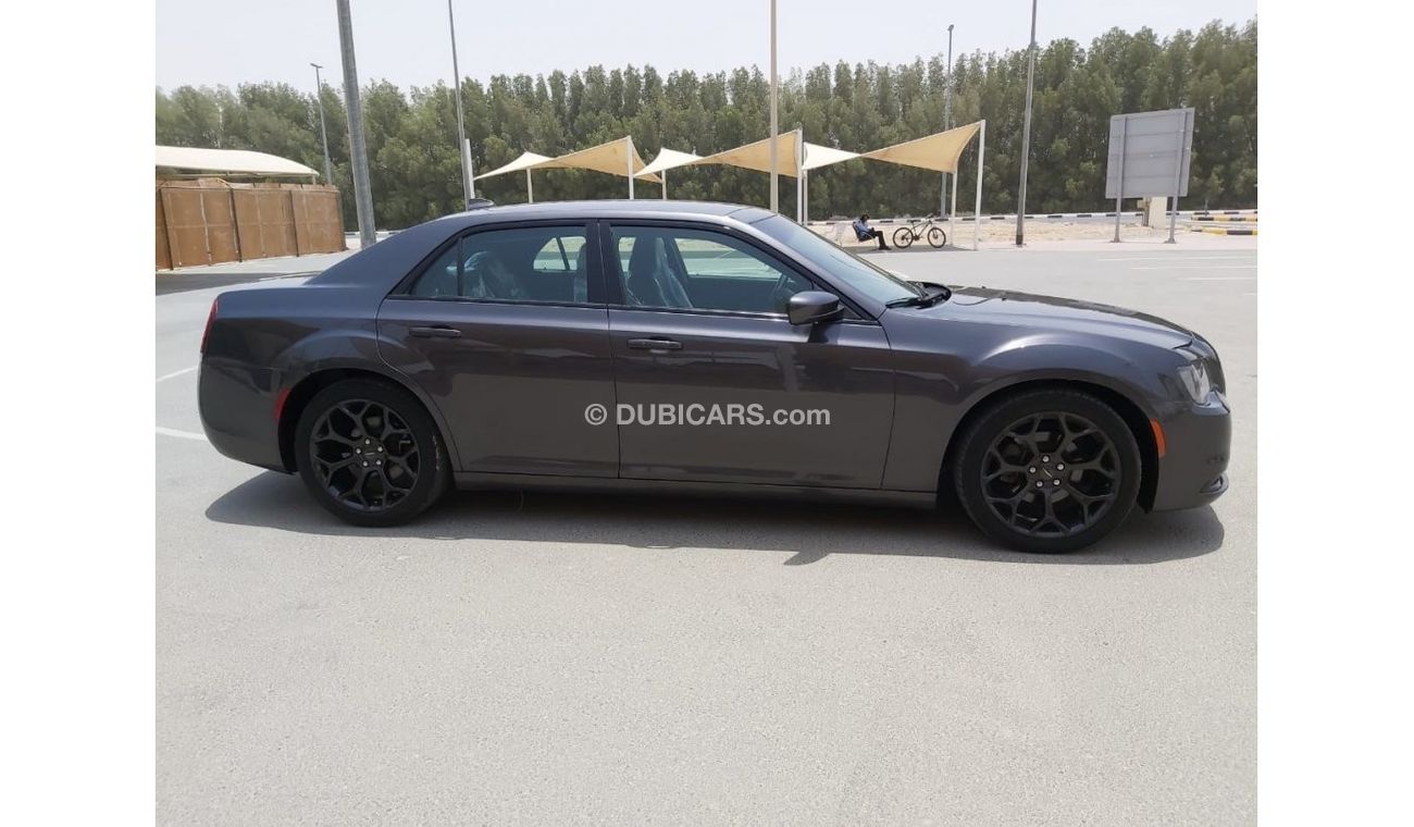 Chrysler 300s Very Clean Car