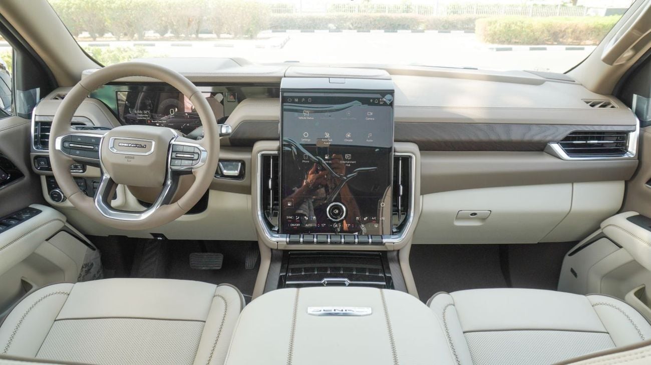 GMC Yukon 6.2 V8 Denali (AWD) GMC Yukon 4WD Denali with 24 inch Wheel - 2025 (Export)