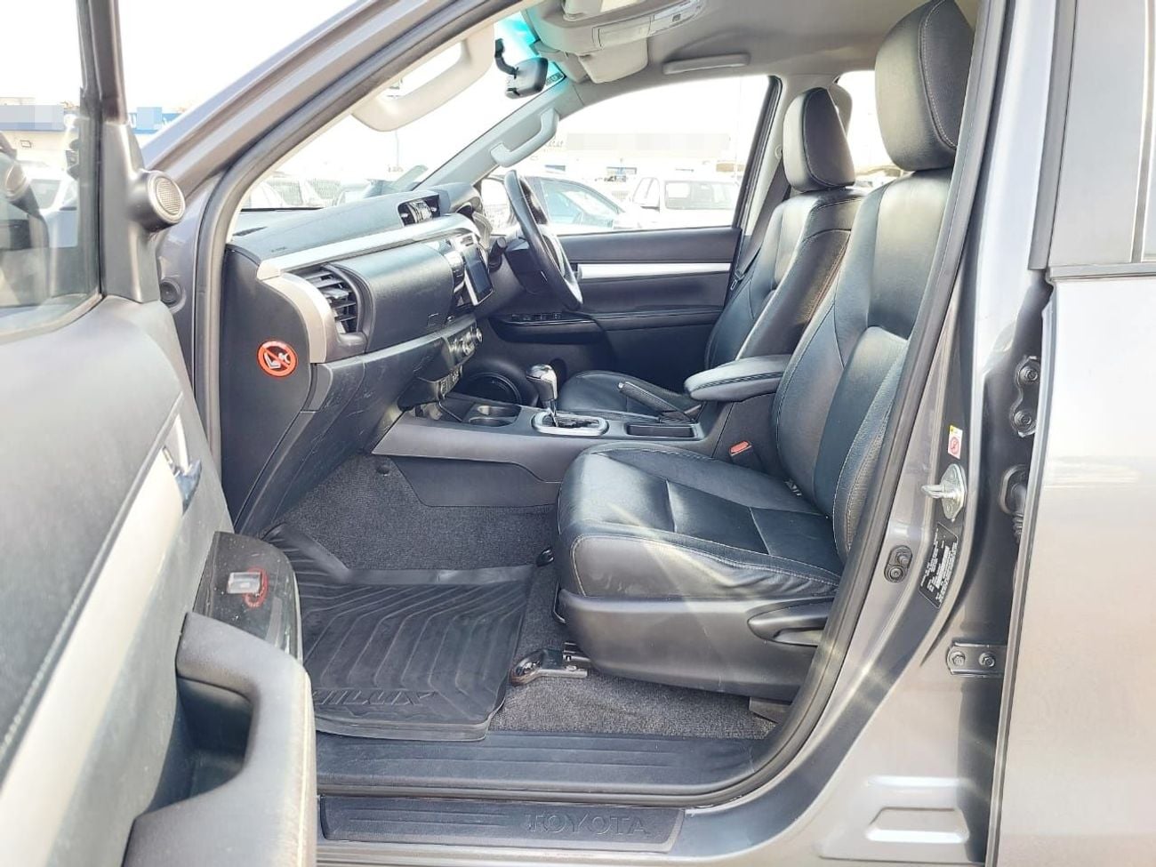 تويوتا هيلوكس TOYOTA HILUX SR5 PICK UP RHD 2017 MODEL 2.8 L DIESEL AUTOMATIC(PM93094)