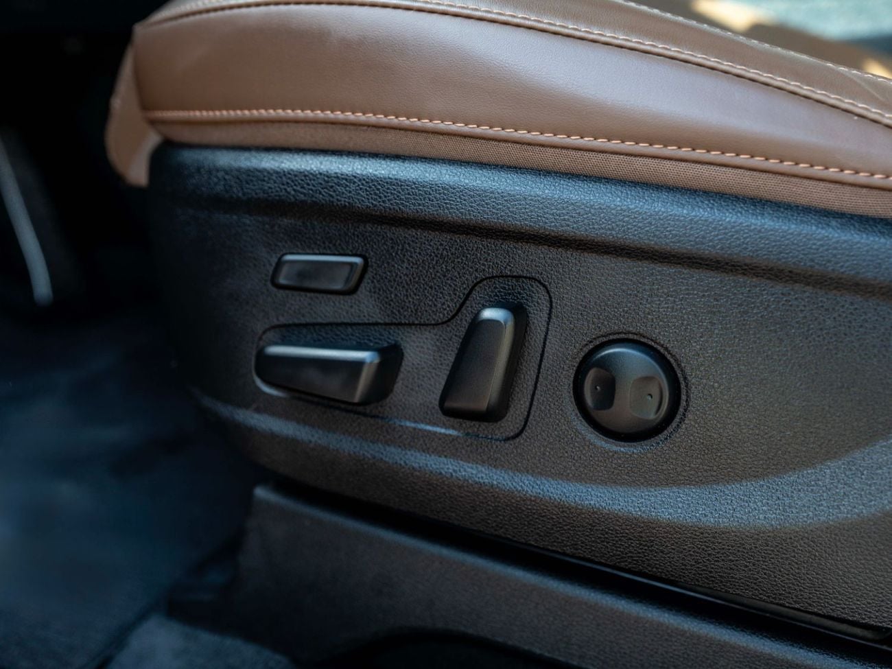 كيا تيلورايد 3.8L V6