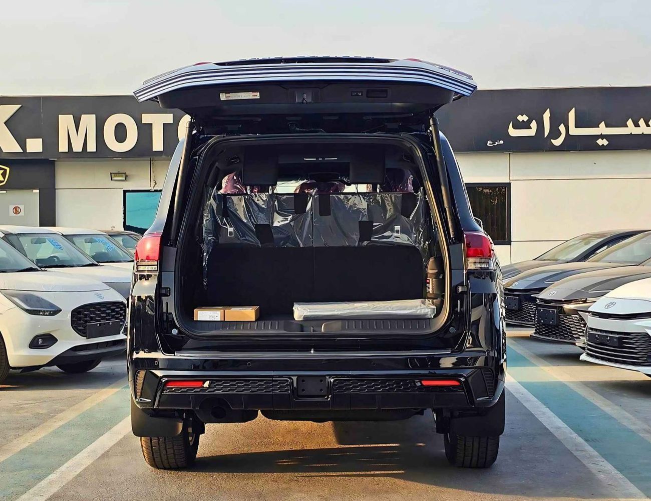 Toyota Land Cruiser VXR | TWIN TURBO | AERO KIT | 3.3L V6 DIESEL | 360* CAMERA WIH HEADUP DISPLAY | JBL SPEAKERS |  PWR
