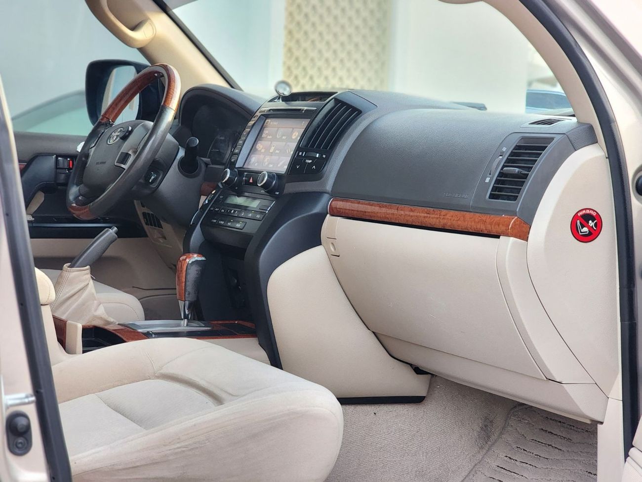 تويوتا لاند كروزر GXR