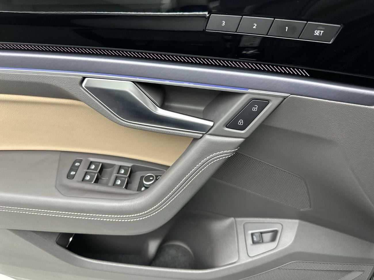 Volkswagen Touareg R-LINE + 3L | Premium Varenna Leather | Massage Seats | Panoramic Sunroof & Advanced Driver Assistance