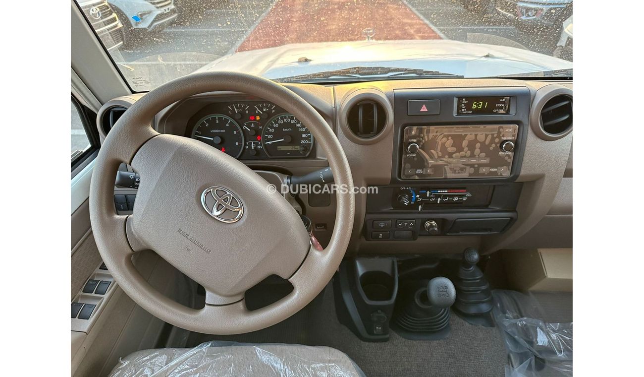 Toyota Land Cruiser 70 TOYOTA LANDCRUISER 4.5 L HARDTOP WHITE 2023