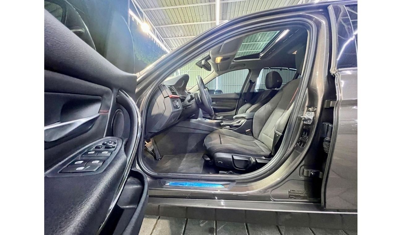 BMW 328i Sport Line 2.0L