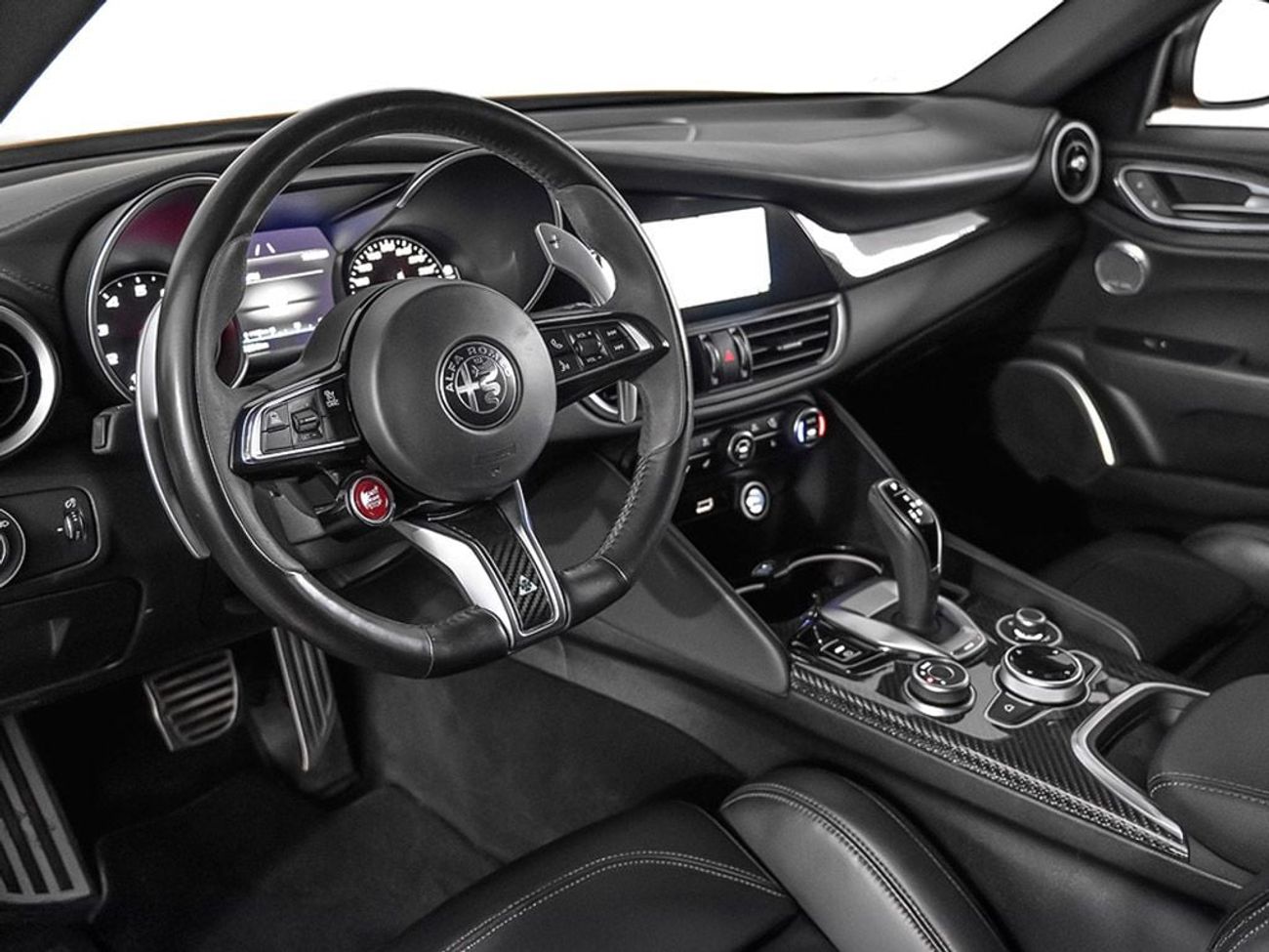 Alfa Romeo Giulia 2023 Alfa Romeo Giulia Quadrifoglio / Full Service History / Warranty