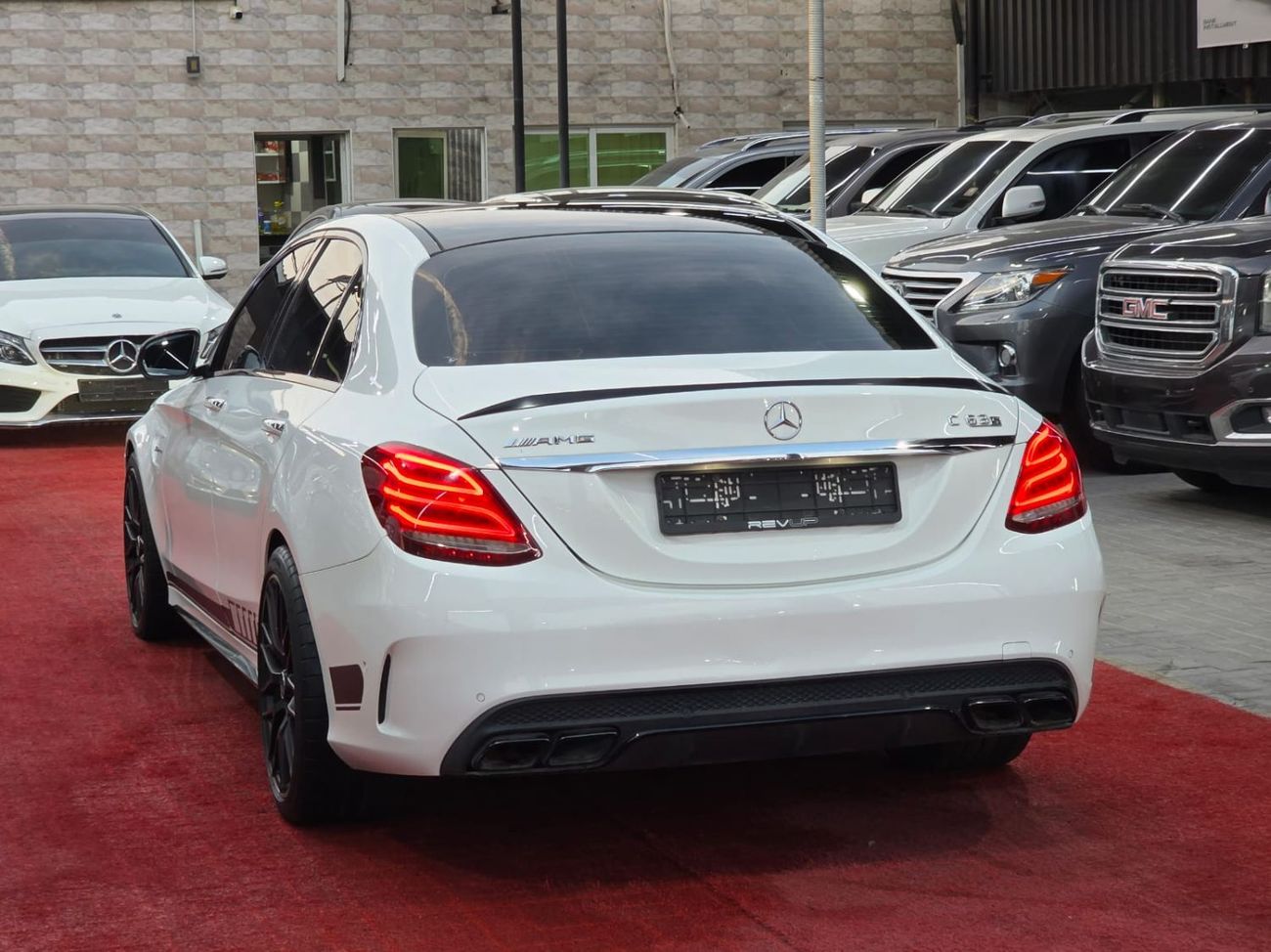 Mercedes-Benz C 63S AMG Std 4.0L (5 Seater)
