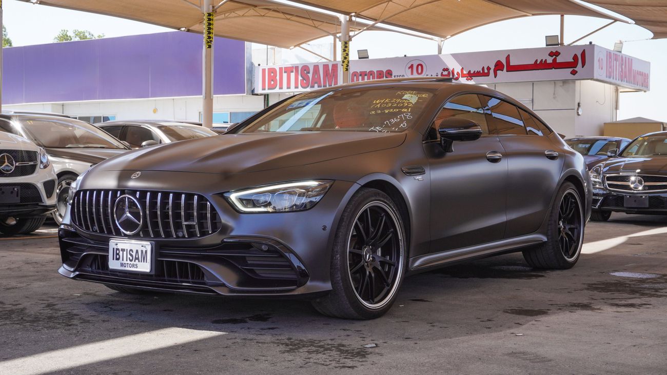 مرسيدس بنز ايه ام جي جي تي 53