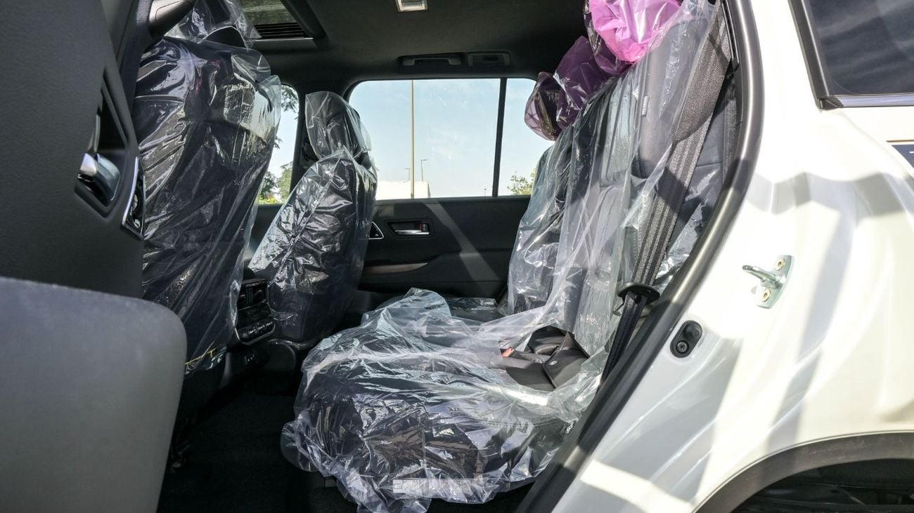 تويوتا لاند كروزر ECTAGR031 - 2025 Toyota LC300 VX - 3.5L Petrol Auto - With Radar - White w Black