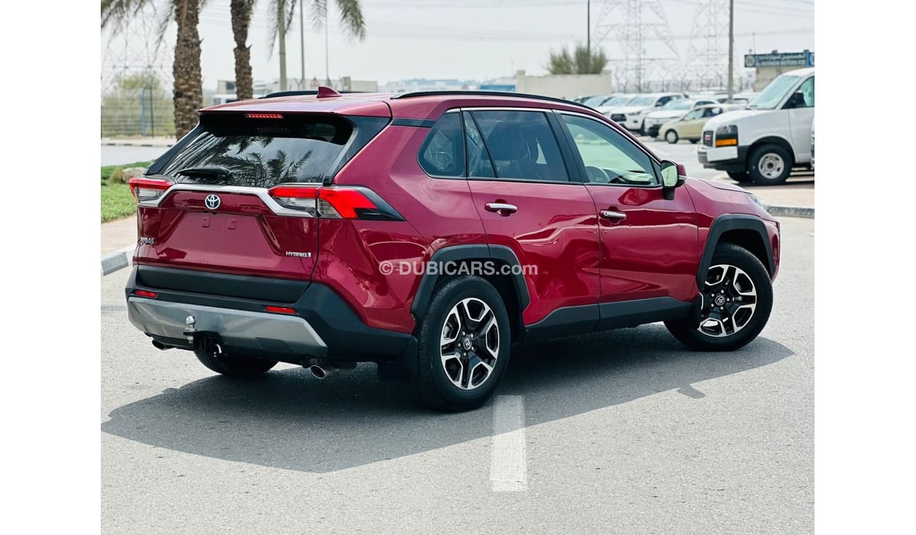 تويوتا راف ٤