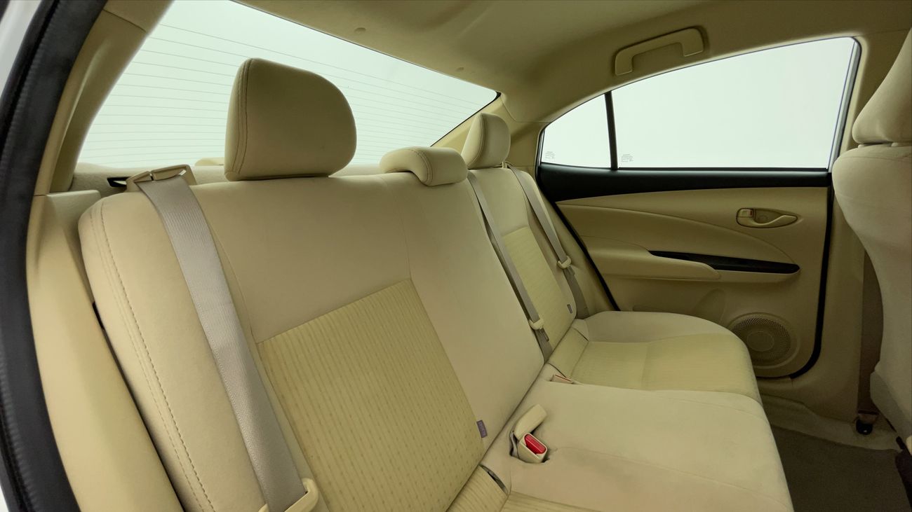 تويوتا يارس SE 1.5 | بدون دفعة مقدمة | اختبار القيادة في المنزل