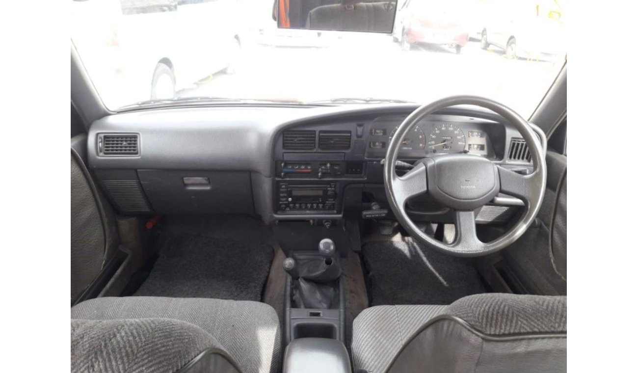 Toyota Hilux Hilux Pick up RIGHT HAND  (Stock no PM 615 )