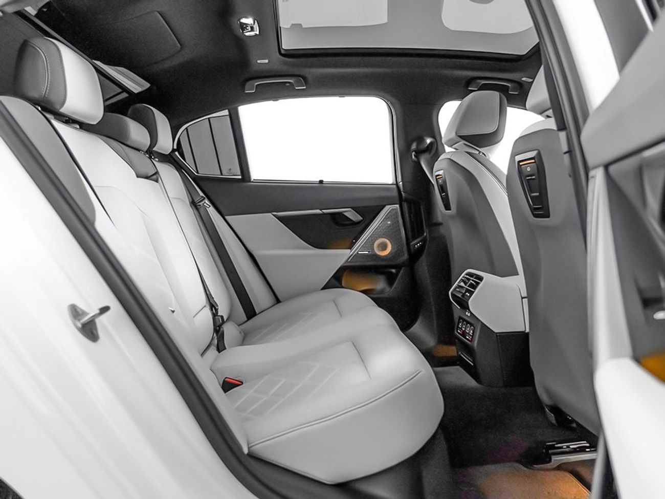 BMW 530i 2025 BMW 530i / BMW Warranty and Service Contract