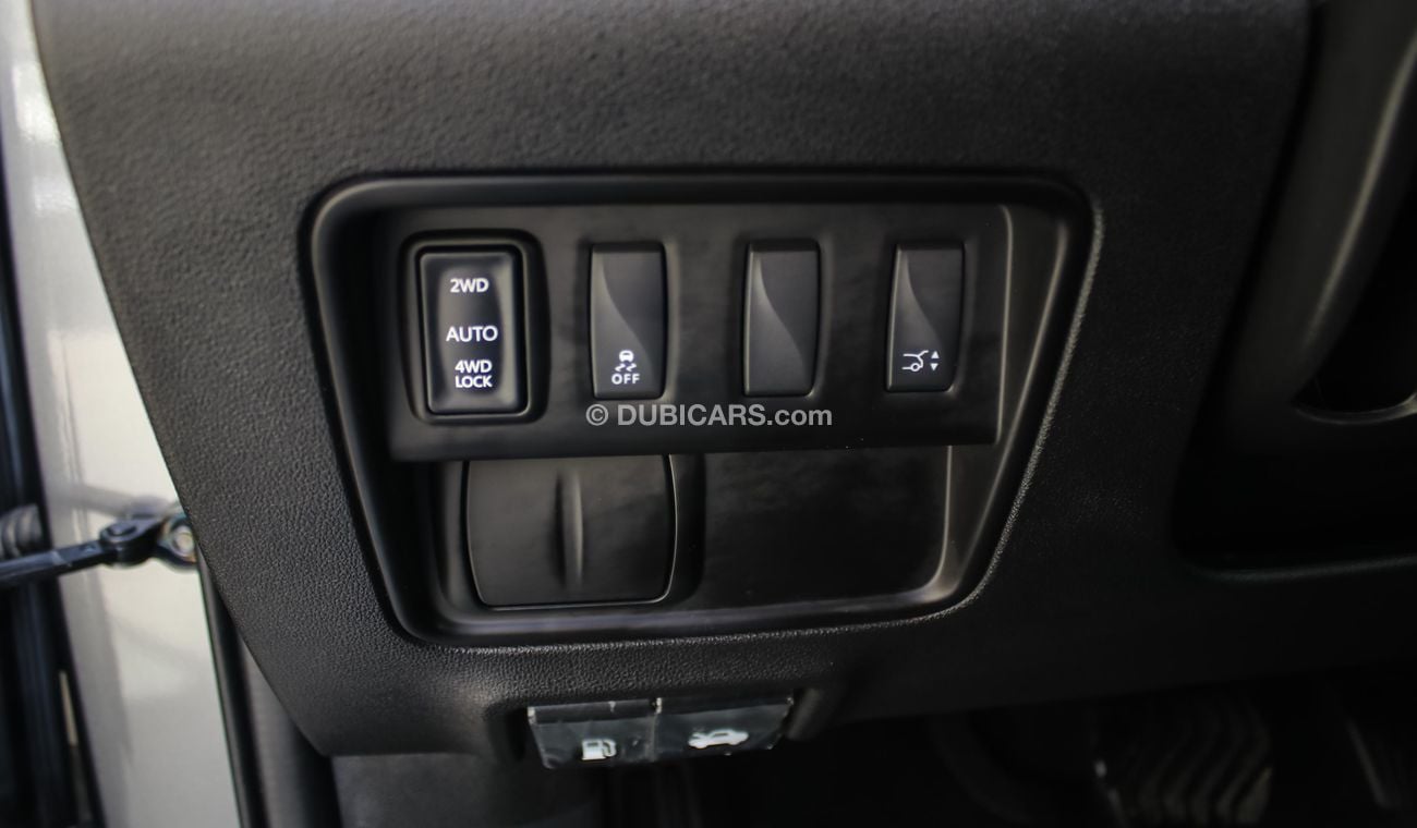 Renault Koleos 4X4 TOP OF THE RANGE 3 YEARS WARRANTY/SELF PARKING/PANORAMIC SUNROOF/BOSE SOUND SYSTEM