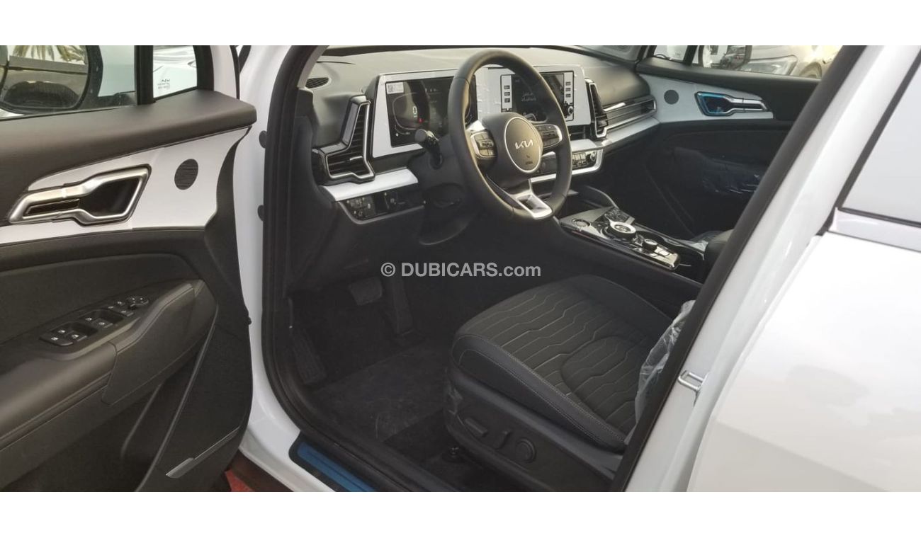 Kia Sportage HI ( i ) 4X2 FWD , 1.6L gasoline,, 4V ,,176 HP  White color 2023