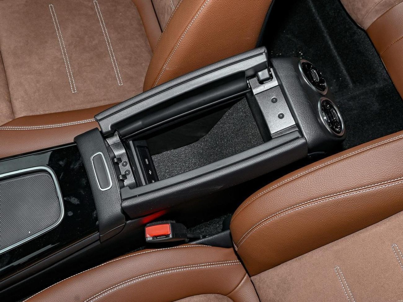 Mercedes-Benz A 200 L A 200 L / 2025 / Chinese