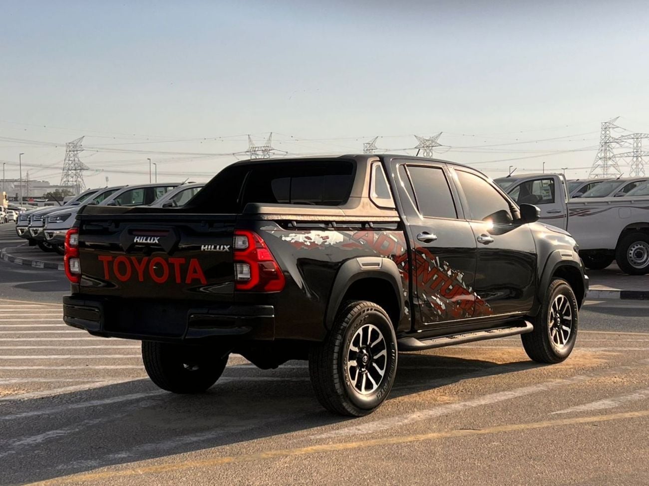 تويوتا هيلوكس GLS 2019 Toyota Hilux Modified - 2.7L V4 GCC- AWD 4x4- Rear Camera - Push start - Patrol -