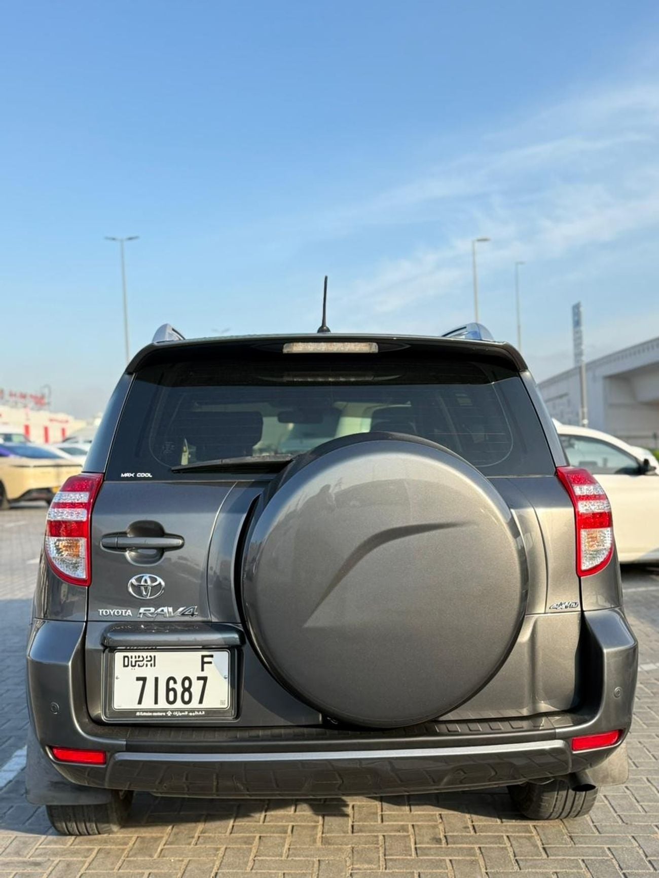 Toyota RAV4 Limited 2.5L