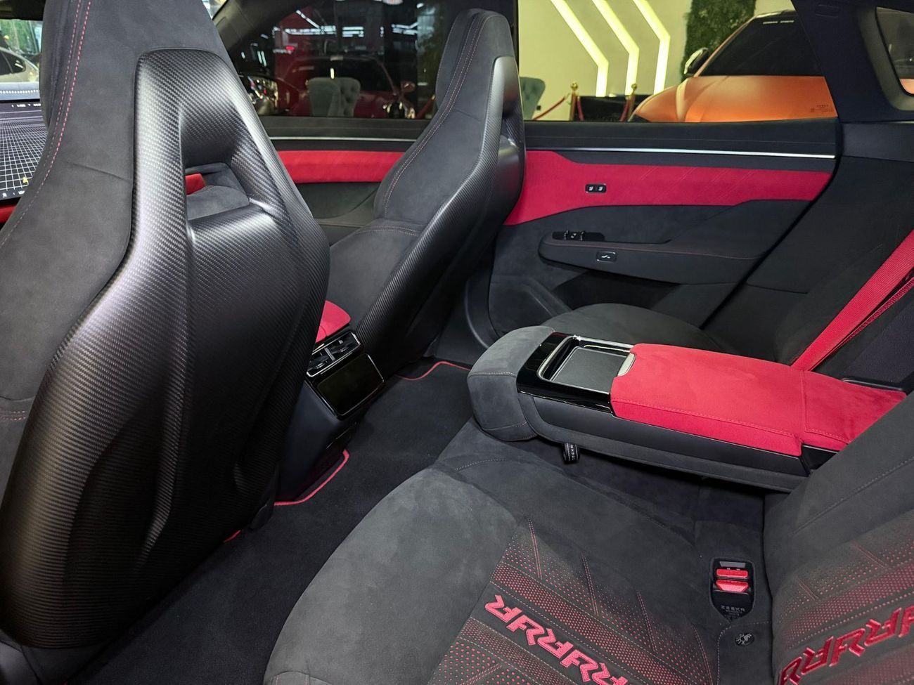 Zeekr 001 2024 Zeeker 001 FR - 11000km - Warranty and Service contract up on request