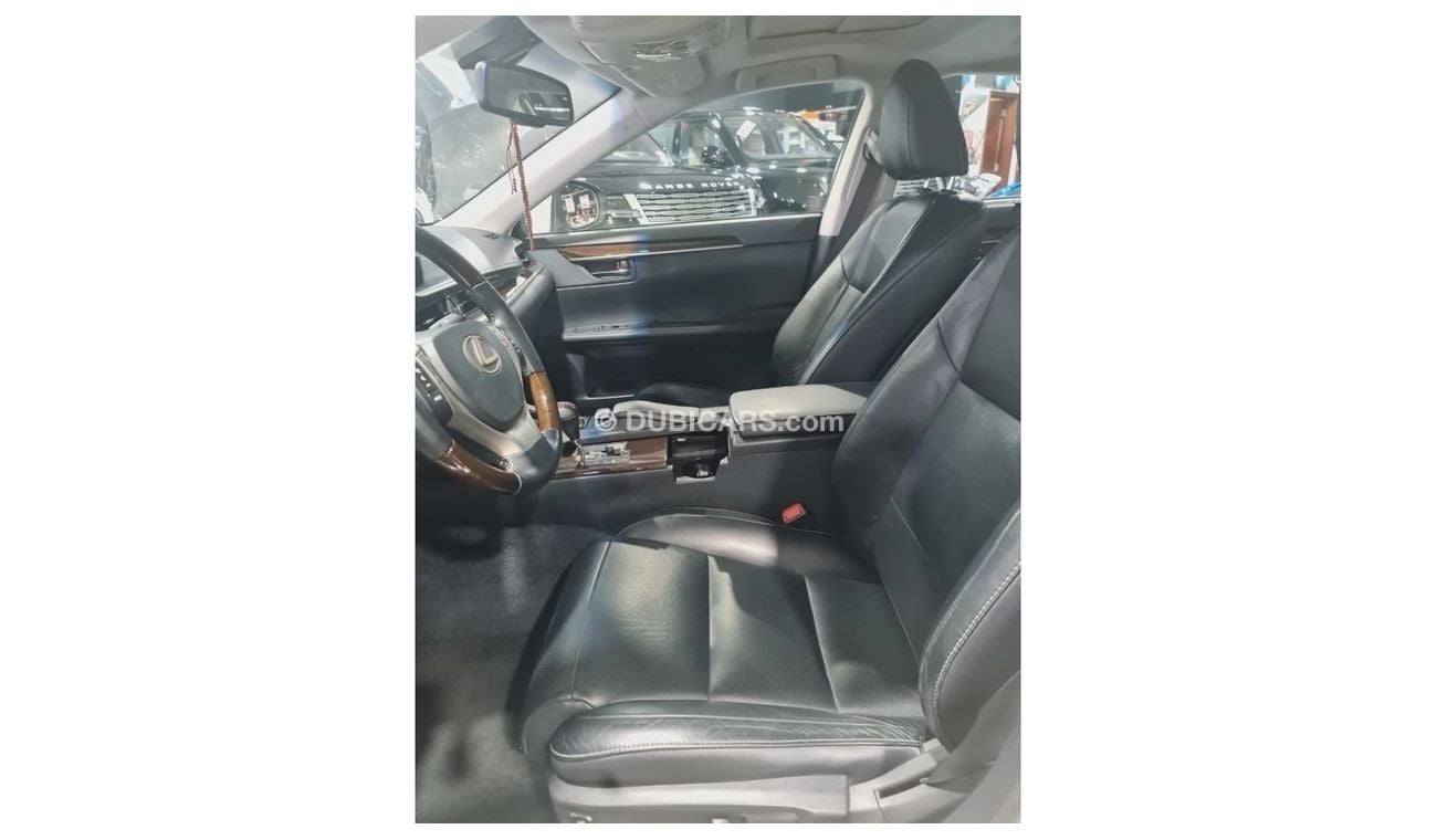 Lexus ES350 LEXUS ES 350 ,FIRST OWNER,GCC