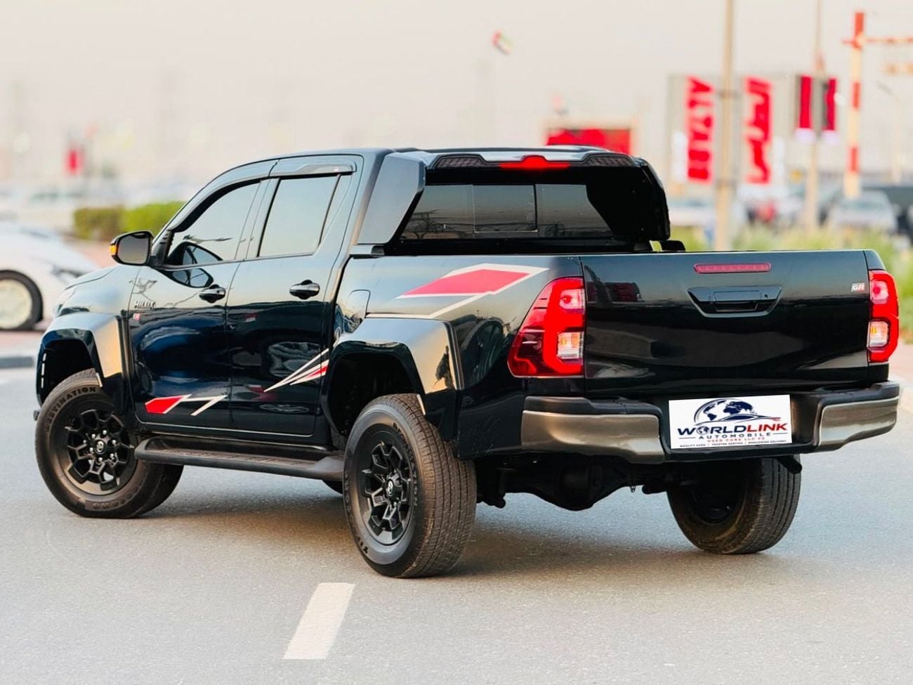 تويوتا هيلوكس Toyota Hilux GR Sport 2.7L V4