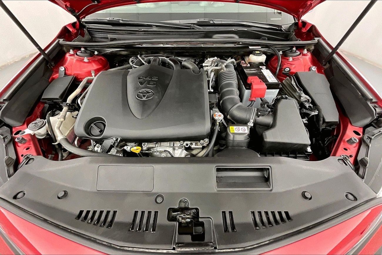 Toyota CHR GX| 1 year free warranty | Exclusive Eid offer