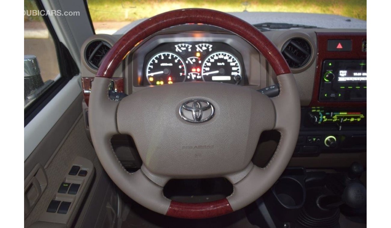 Toyota Land Cruiser Pick Up 79 Double Cab  Lx V6 4.0l Manual Transmission