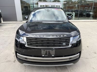 لاند روفر رينج روفر P460E Plug in Hybrid Brand New  * Export Price *