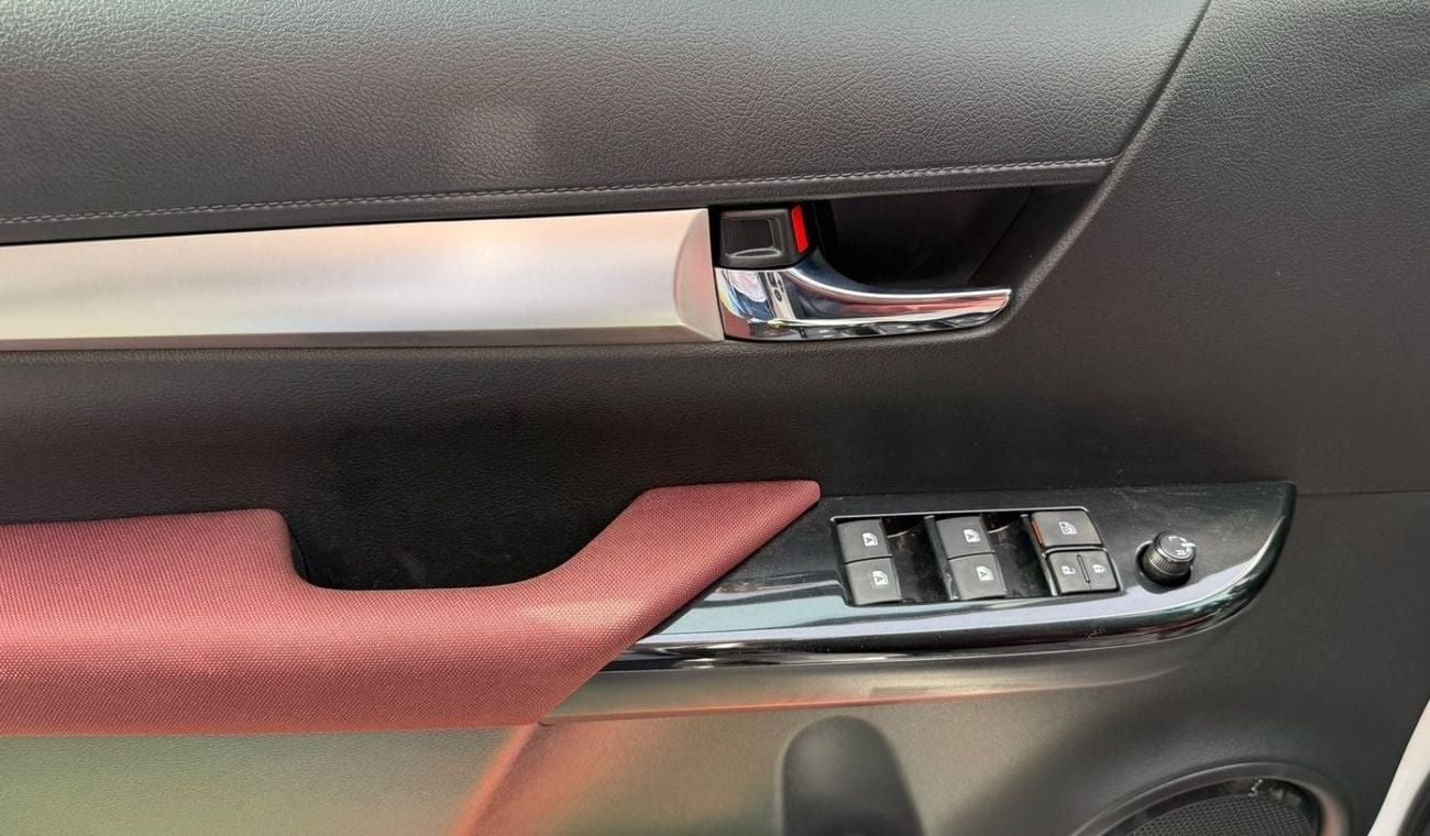 تويوتا هيلوكس Toyota Hilux 2.7L SGLX SR5 4WD | 2025 | 0KM | GCC