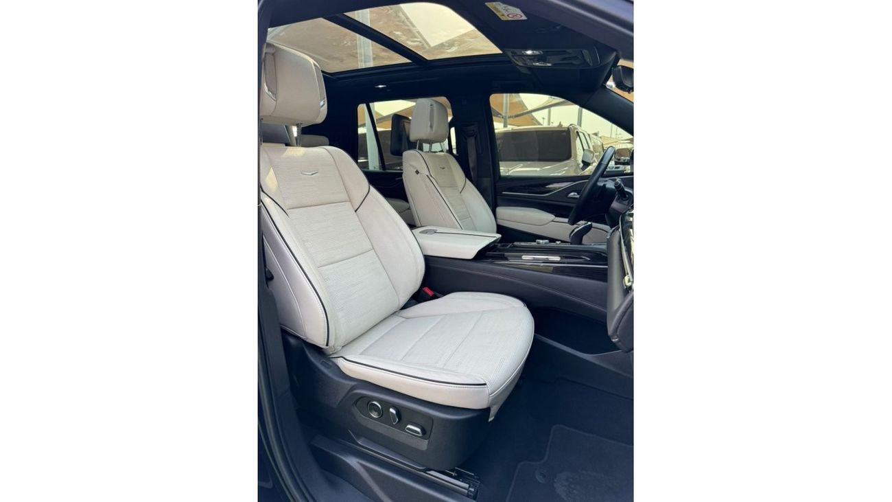 Cadillac Escalade Sport Platinum CADILLAC ESCALADE PLATINUM 600 GCC FULL OPTION PERFECT CONDITION UNDER WARRANTY FULL