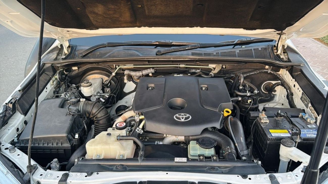Toyota Hilux DOUBLE CABIN | PREMIUM BULL BAR WITH LED LIGHTS | 2019 | RHD | 2.8L DIESEL ENGINE | AIR SNORKEL
