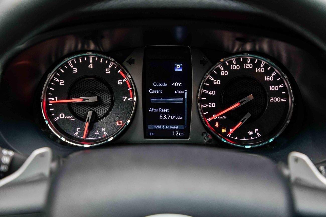 تويوتا هيلوكس 4.0L - Attitude Black Inside GR-S White | Export Only