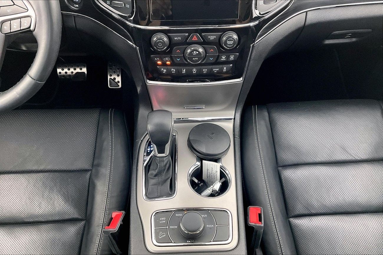 جيب جراند شيروكي 80th Anniversary Edition | شامل الضمان | 0 ﺪﻔﻋﺓ ﺃﻮﻟﻯ