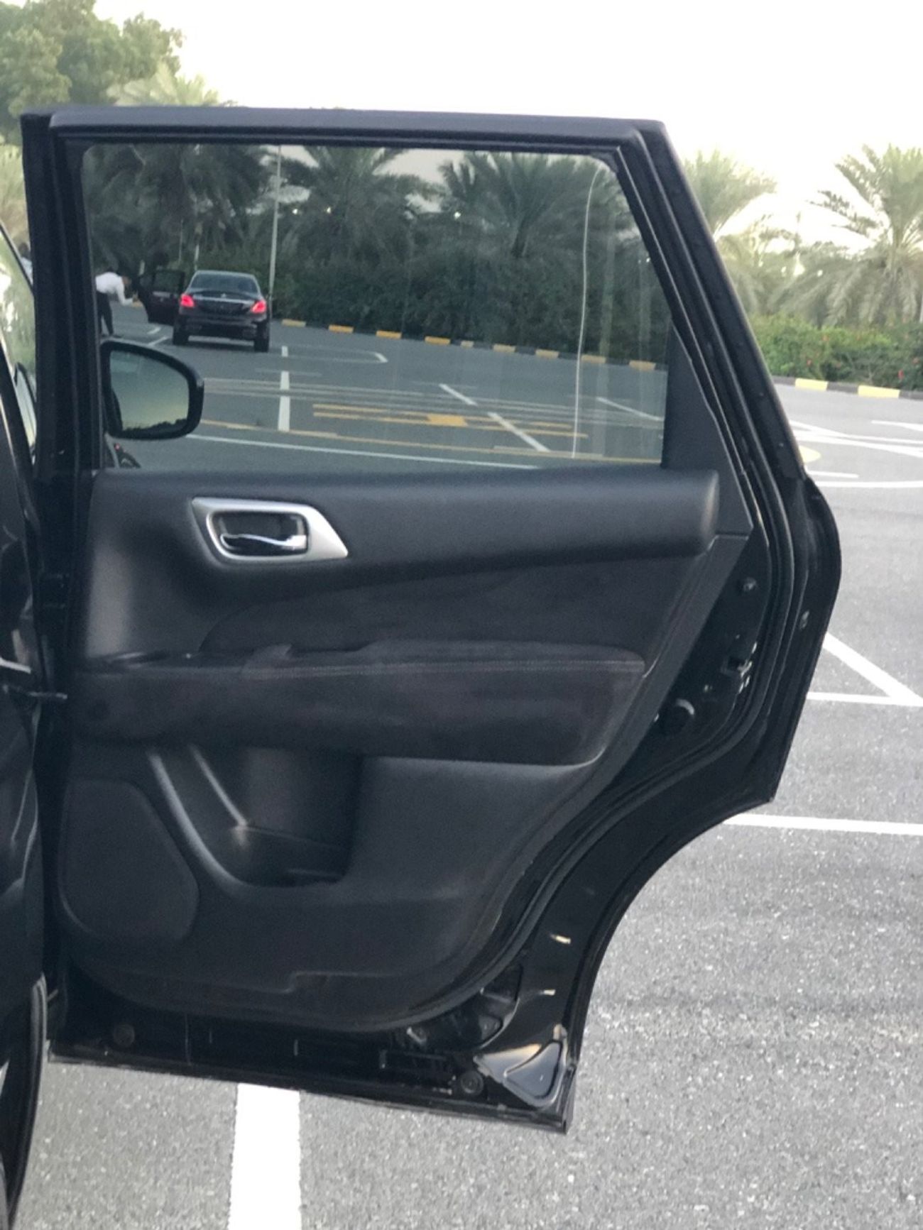 Nissan Pathfinder MODEL 2016 CAR PERFECT CONDITION INSIDE AND OUTSIDE NO ANY MECHANICAL ISSUES FULL