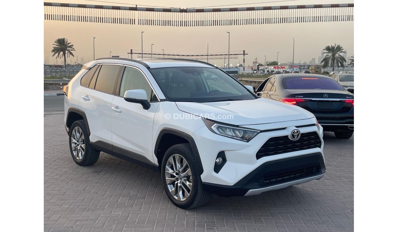 Toyota RAV4 2020 Toyota RAV4 XLE PREMIUM, 2.5L. Imported from USA