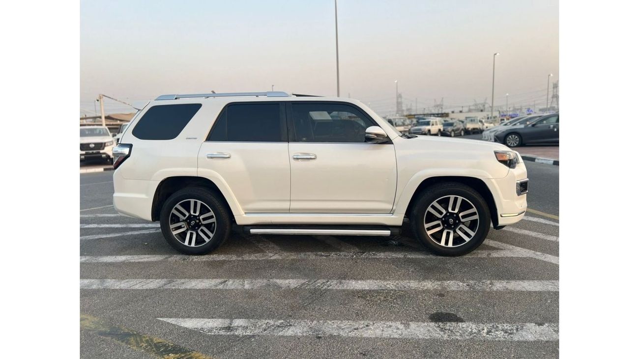 Toyota 4Runner 2016 TOYOTA 4RUNNER LIMITED // 154 k mileage // FULL OPTION // SUNROOF // LEATHER SEATS // REAR CAME