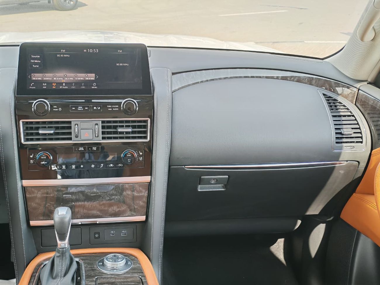 Nissan Patrol 2024 Nissan Patrol LE Platinum (Full-Option) 5.6L V8 Petrol A/T 4WD Export Only