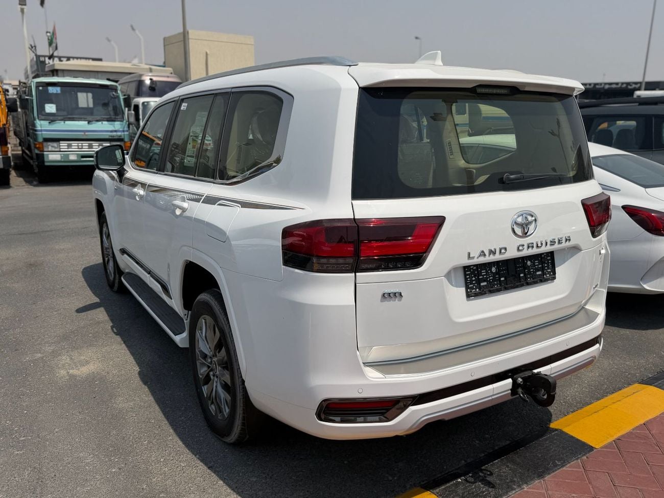 Toyota Land Cruiser VX HYBRID VX-V100 2025
