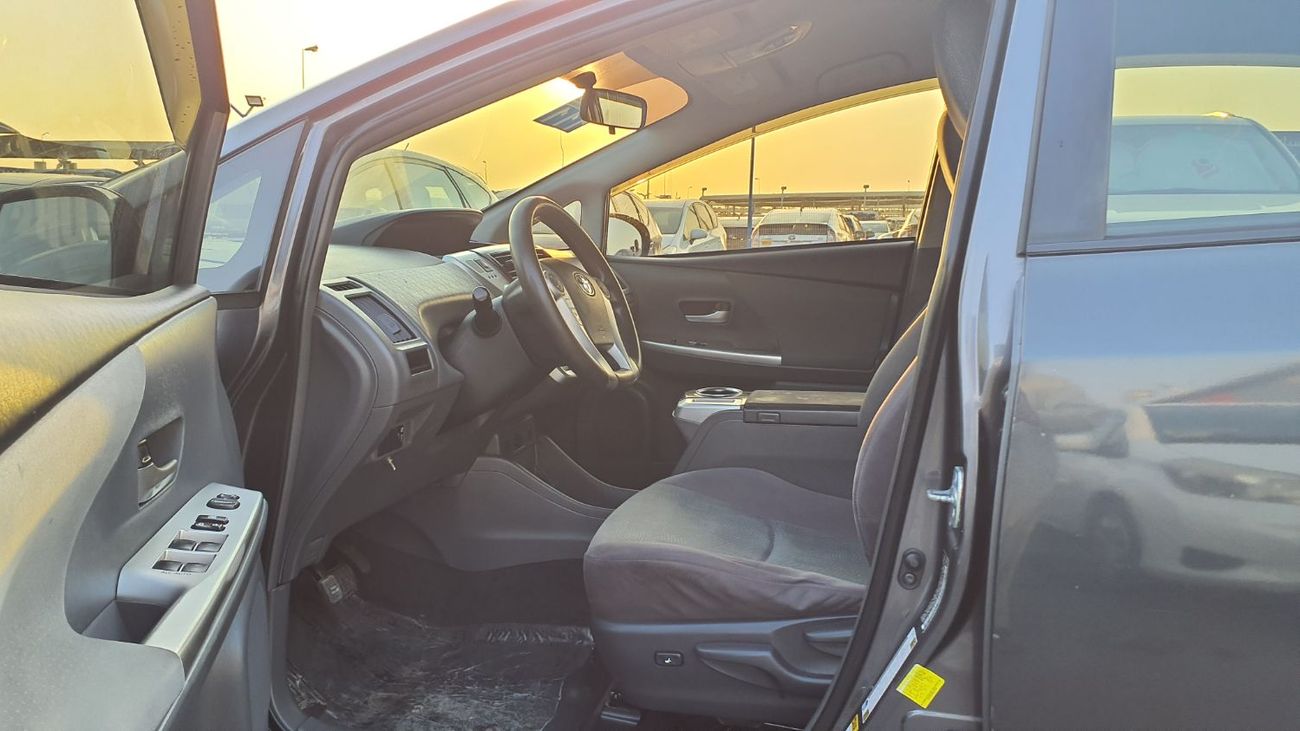 Toyota Prius+ Toyota Prius 2014 – Hybrid Efficiency | Grey