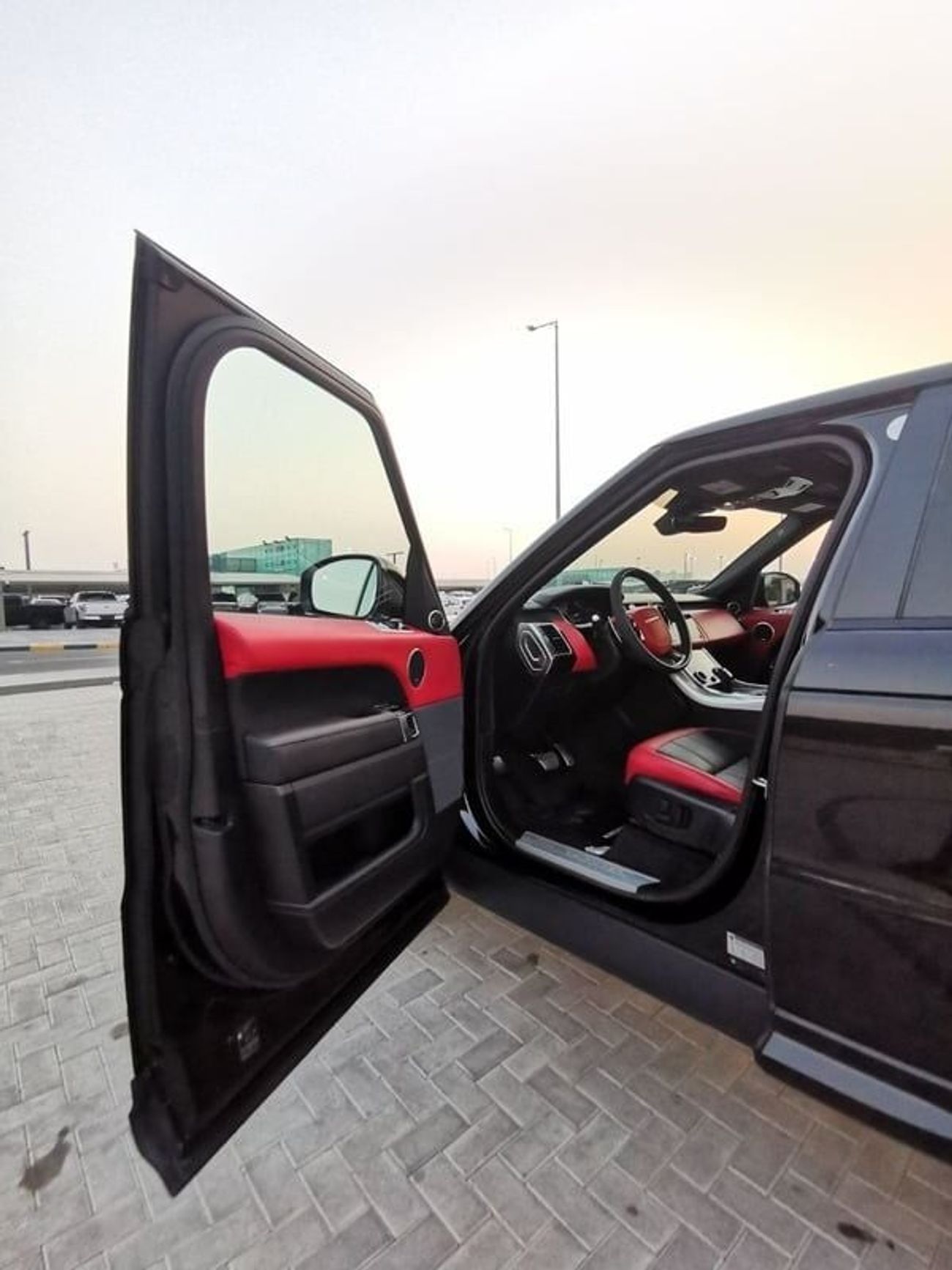 Land Rover Range Rover Sport Range Rover Sport HST - 2022 - Black