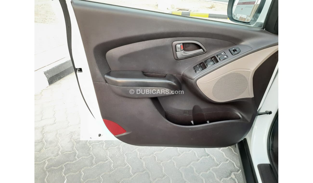 هيونداي توسون هيونداي توسان 2014  خليجية بانوراما بحالة ممتازة للبيع