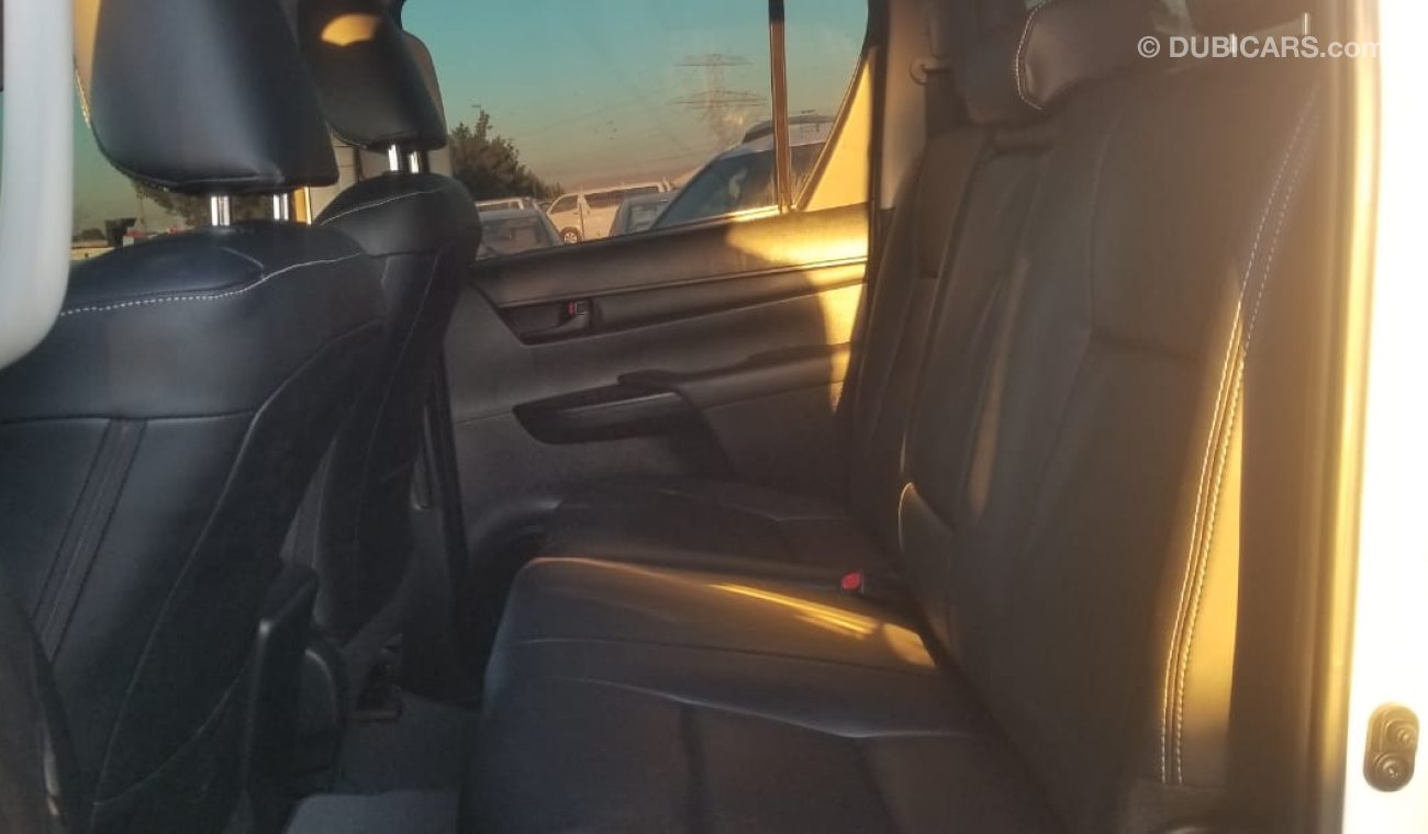 تويوتا هيلوكس 2019, Leather Seats, Xenon Lights, (Right Hand Drive) AT, 2.8CC, Premium Condition, Diesel