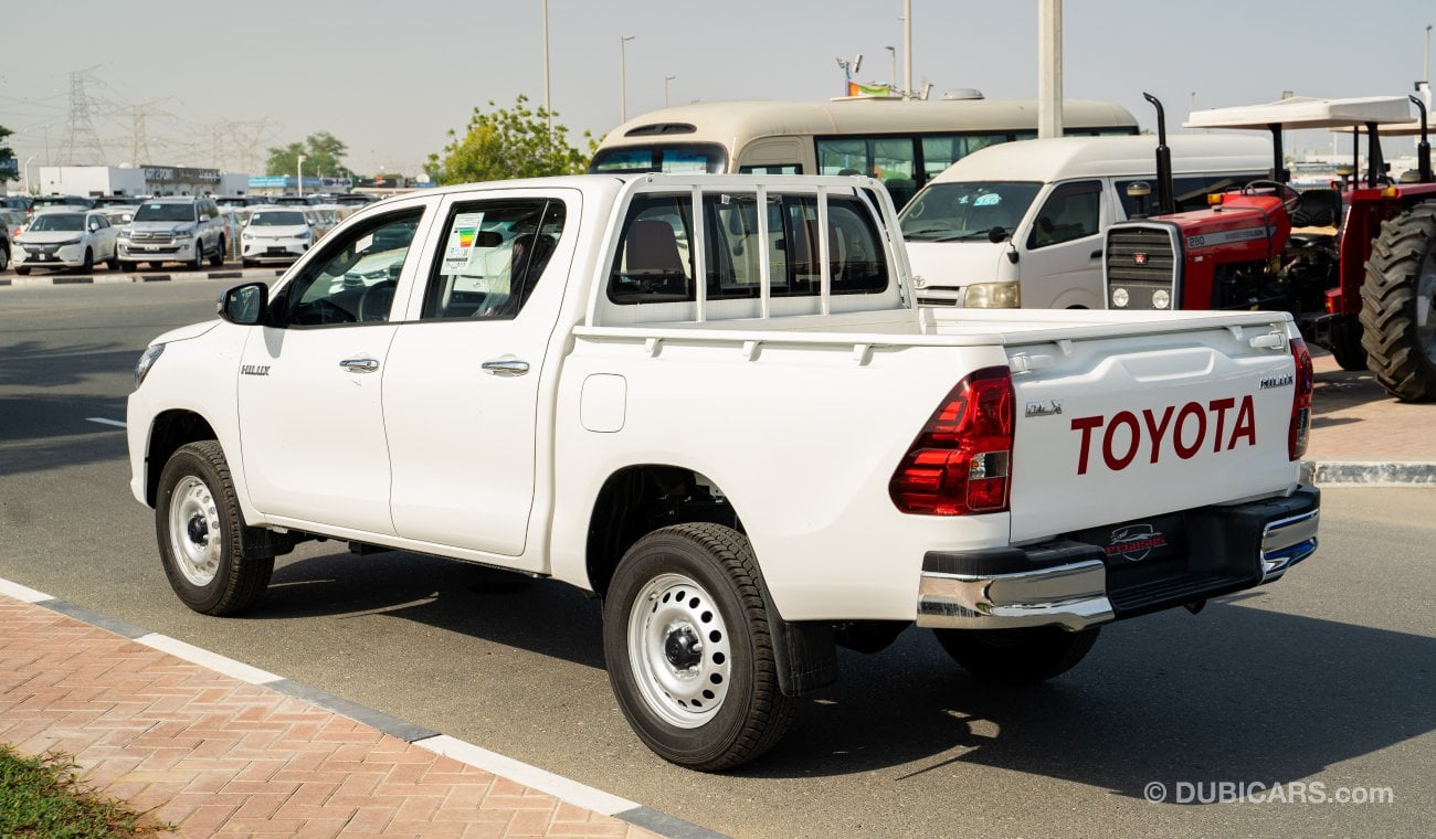 Toyota Hilux 2023 TOYOTA HILUX 2.4L DLX 4X4 0KM GCC