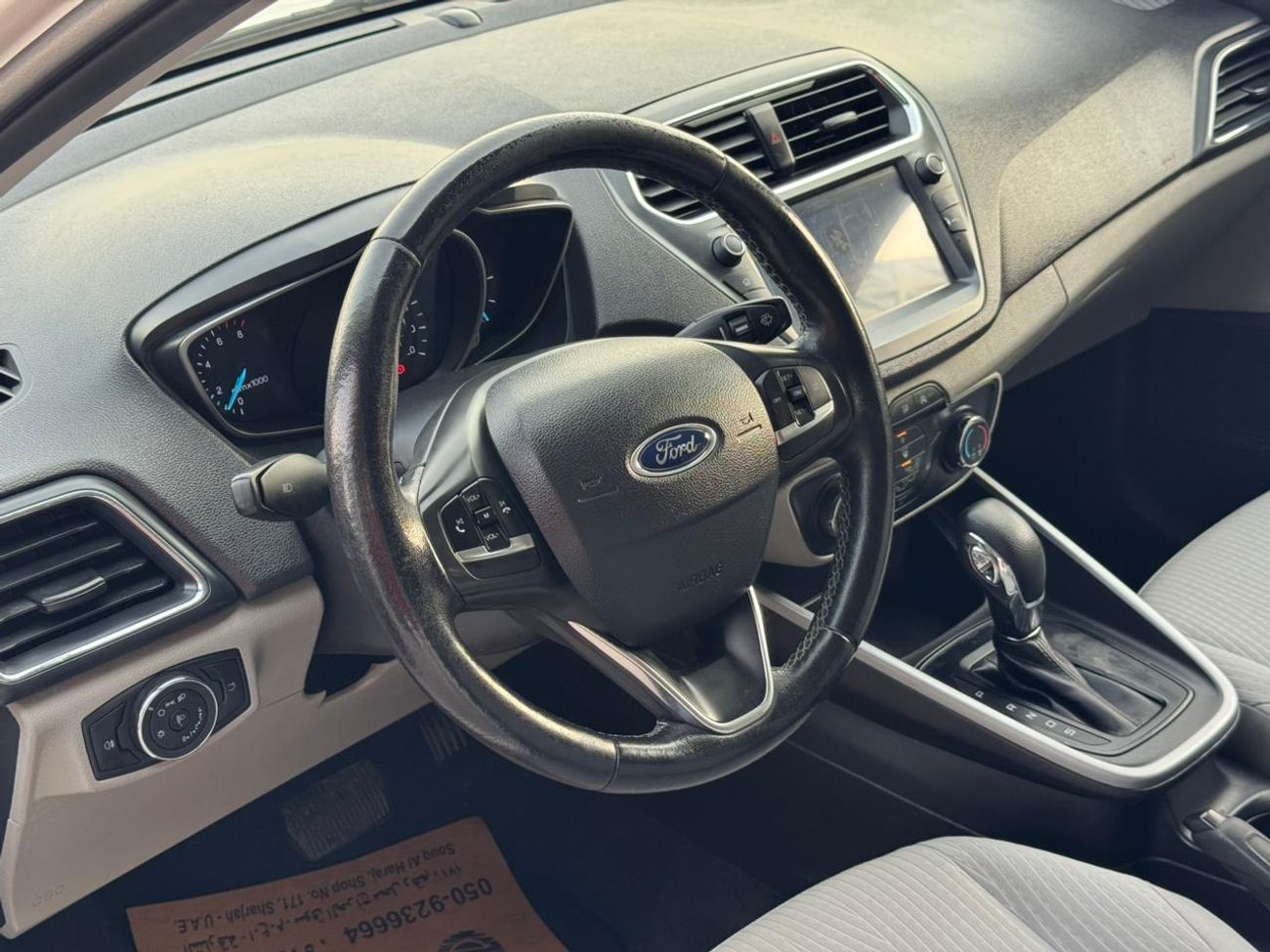 Ford Escort ECO CAR / GCC / BIG SCREEN / RIMS / APPLE ANDROID AUTO / IN PERFECT CONDITION